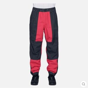 Unisex The North Face 94 Rage
Rain Pant